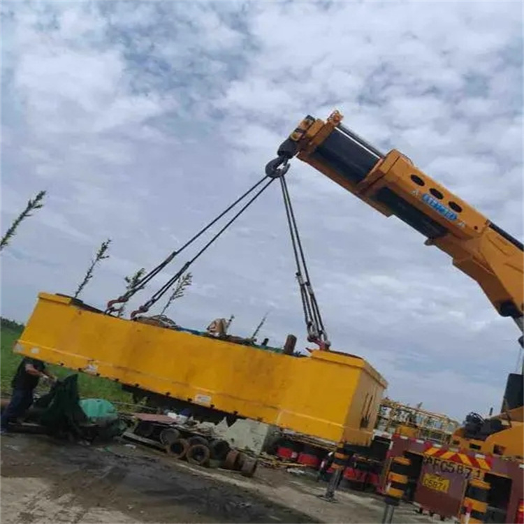 隆回吊车吊集装箱需要多少钱